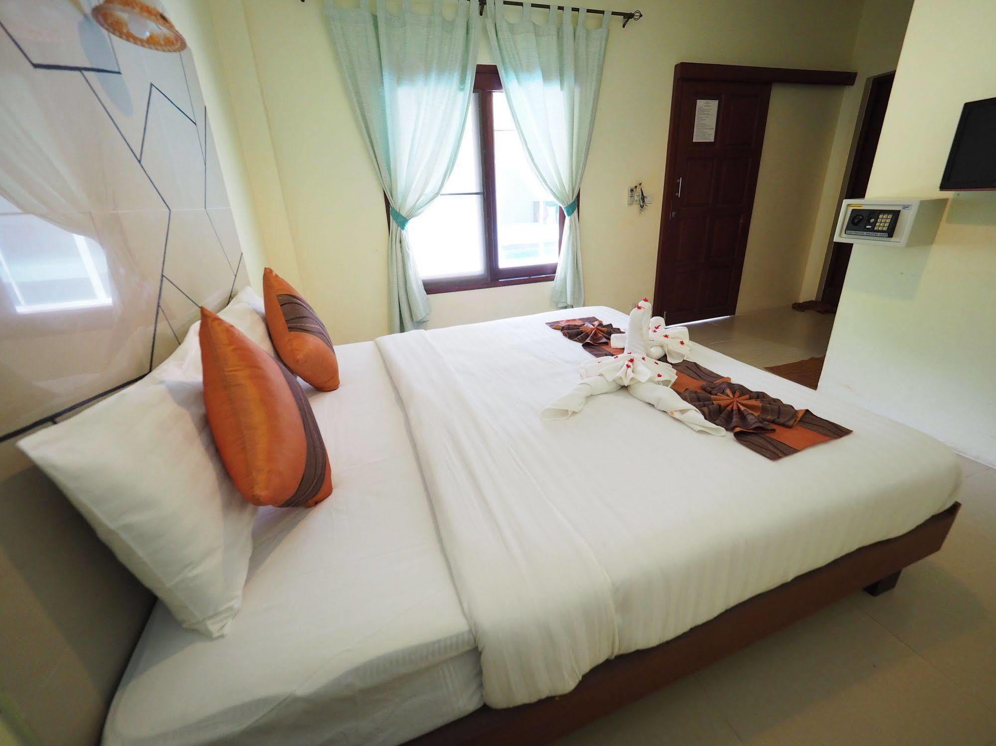 Lanta Fevrier Resort Ko Lanta Exterior foto